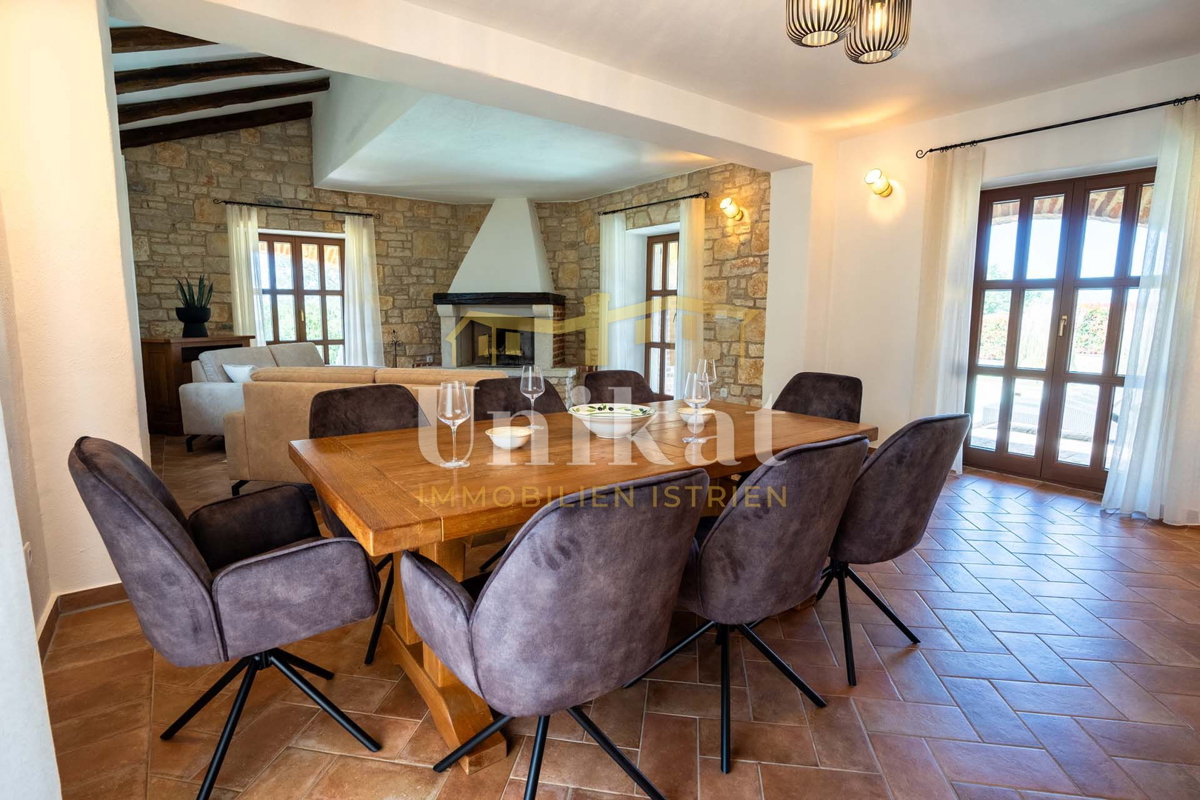 Luksuzna hiša s bazenom blizu Poreča